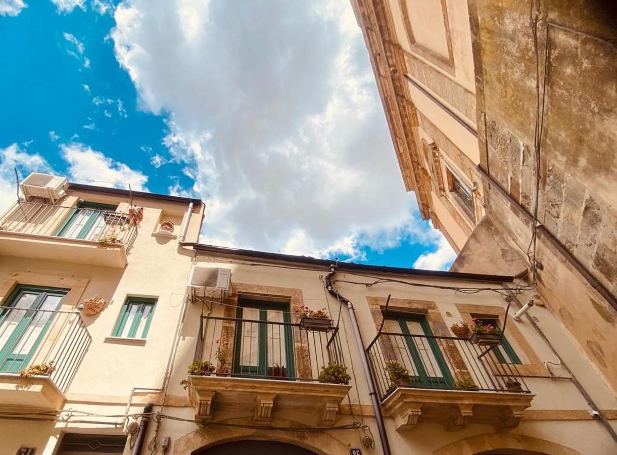 Liz House Leilighet Caltagirone Eksteriør bilde