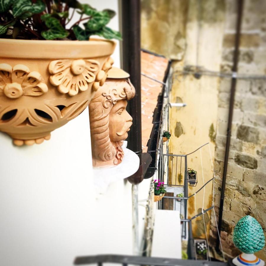 Liz House Leilighet Caltagirone Eksteriør bilde